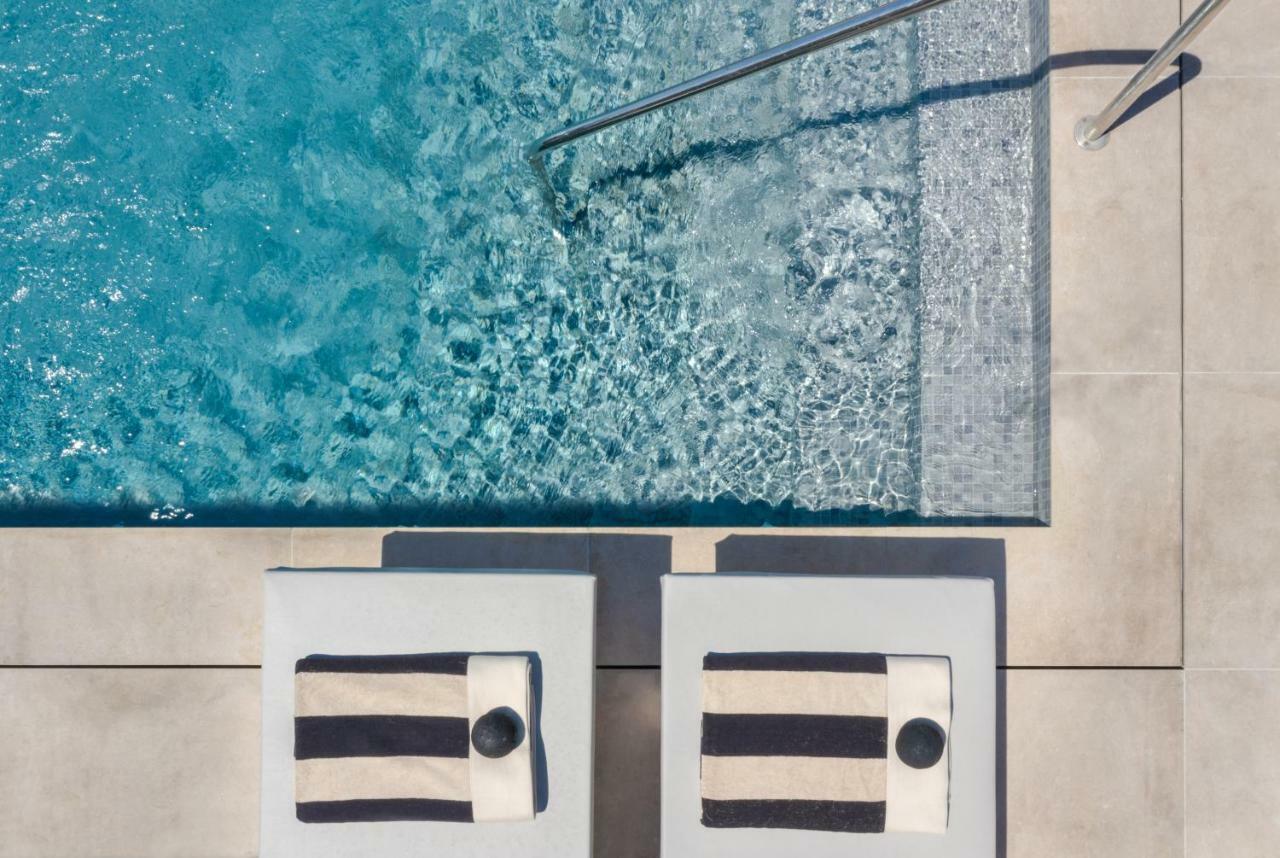 Arota Exclusive Villas อาโกรตีรี ภายนอก รูปภาพ